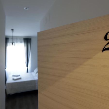 Angio Holiday Rooms Neapel Exterior foto