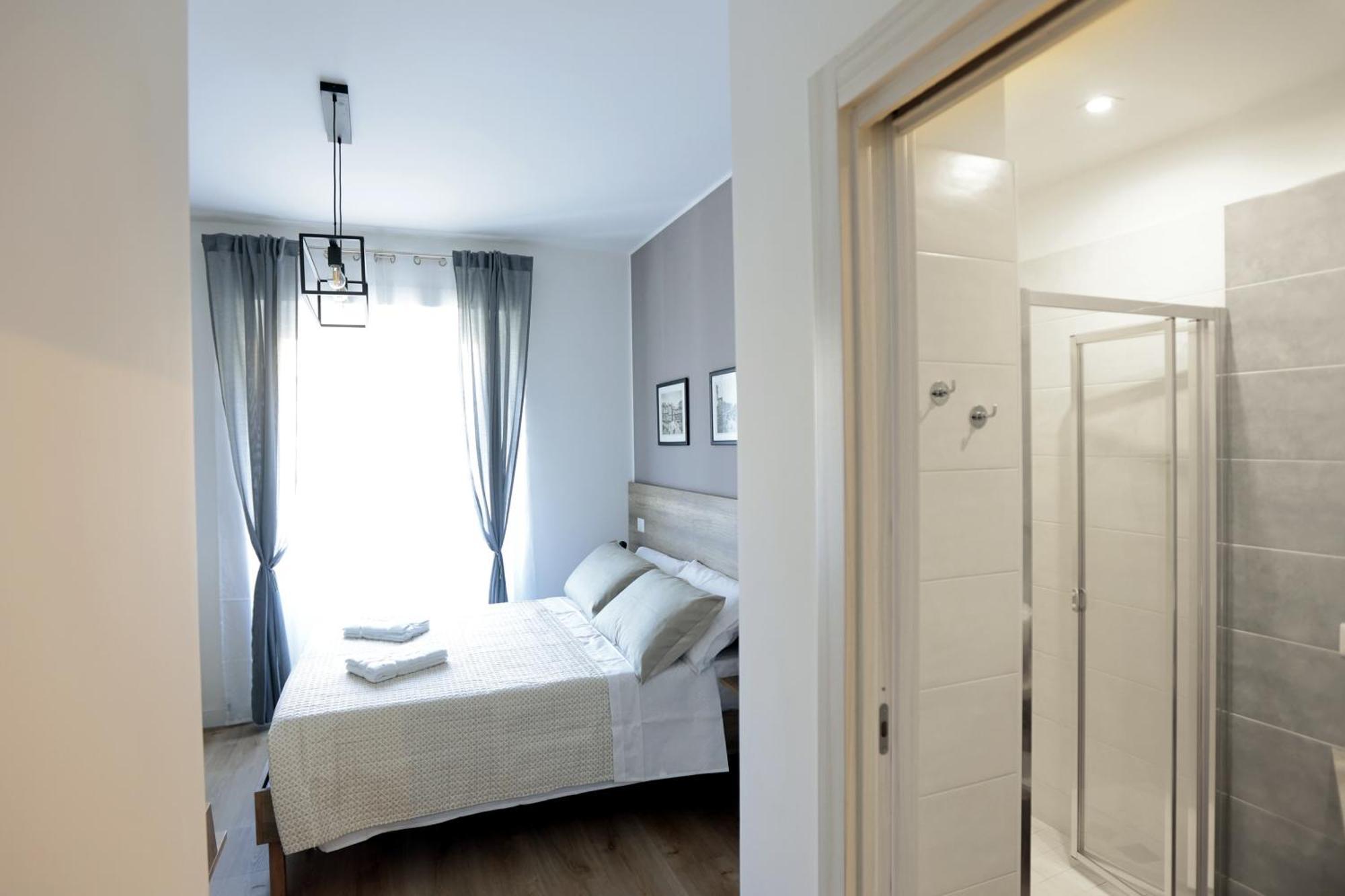 Angio Holiday Rooms Neapel Exterior foto