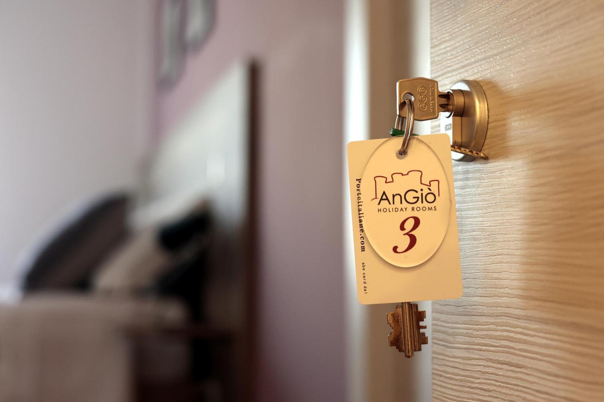 Angio Holiday Rooms Neapel Exterior foto